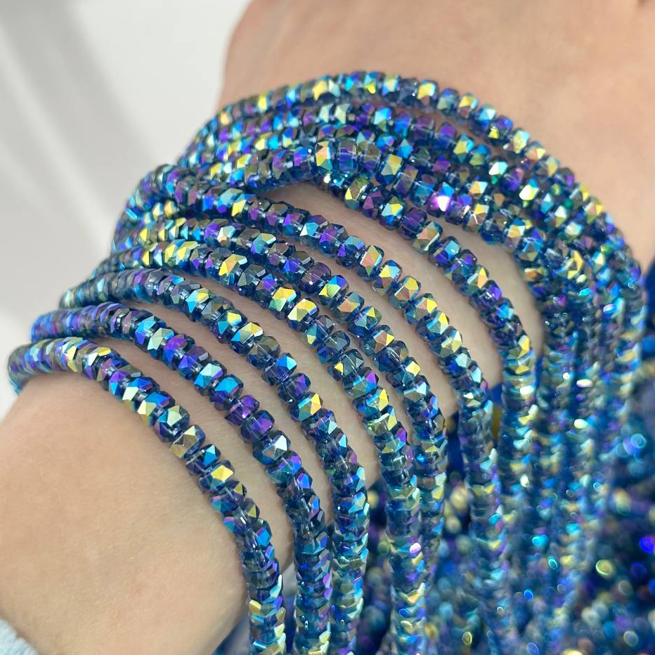 Бусины стеклянные размер 2,5*3,9мм цвет синий с золотым отливом